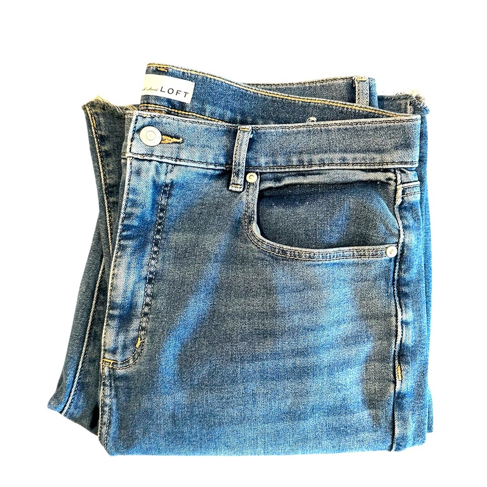 👖 LOFT Blue Denim Frayed Jeans size 32/14